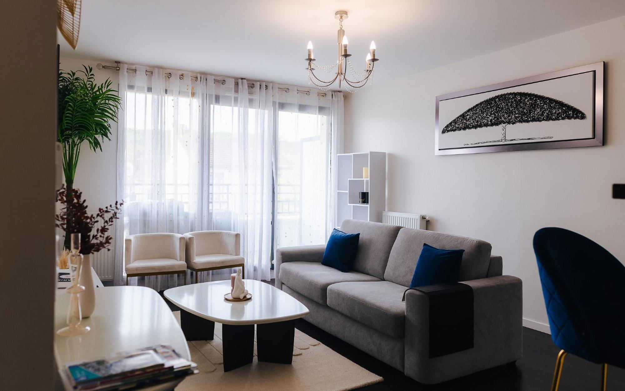 Appartement Luxueux, Neuf & Equipe A Versailles, Saint-Cyr-lʼÉcole エクステリア 写真