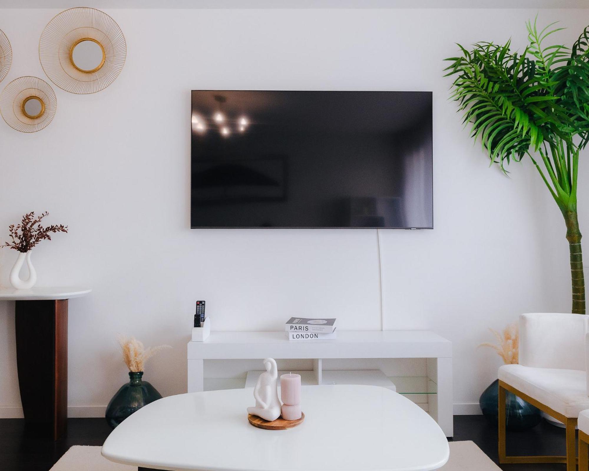 Appartement Luxueux, Neuf & Equipe A Versailles, Saint-Cyr-lʼÉcole エクステリア 写真