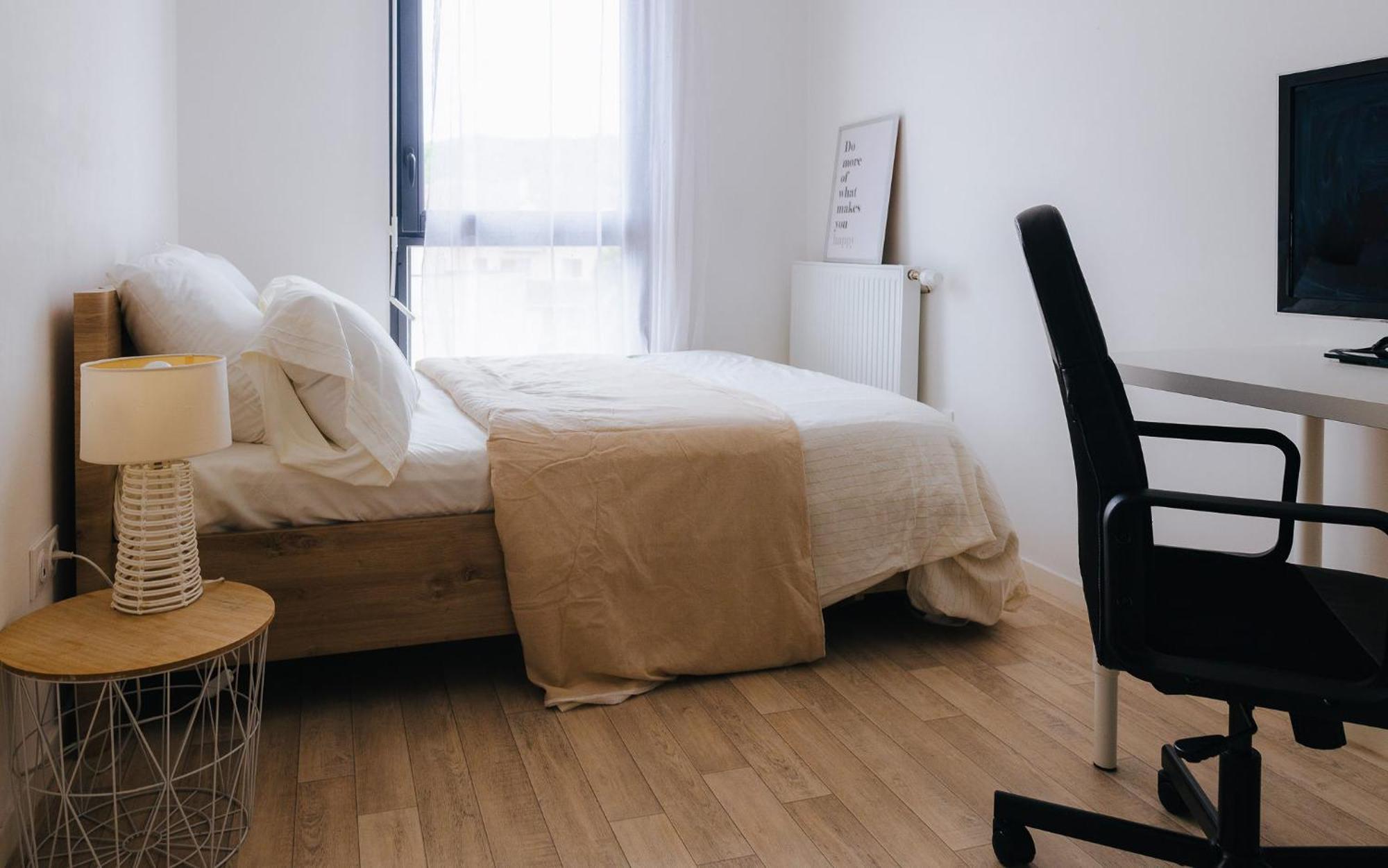 Appartement Luxueux, Neuf & Equipe A Versailles, Saint-Cyr-lʼÉcole エクステリア 写真